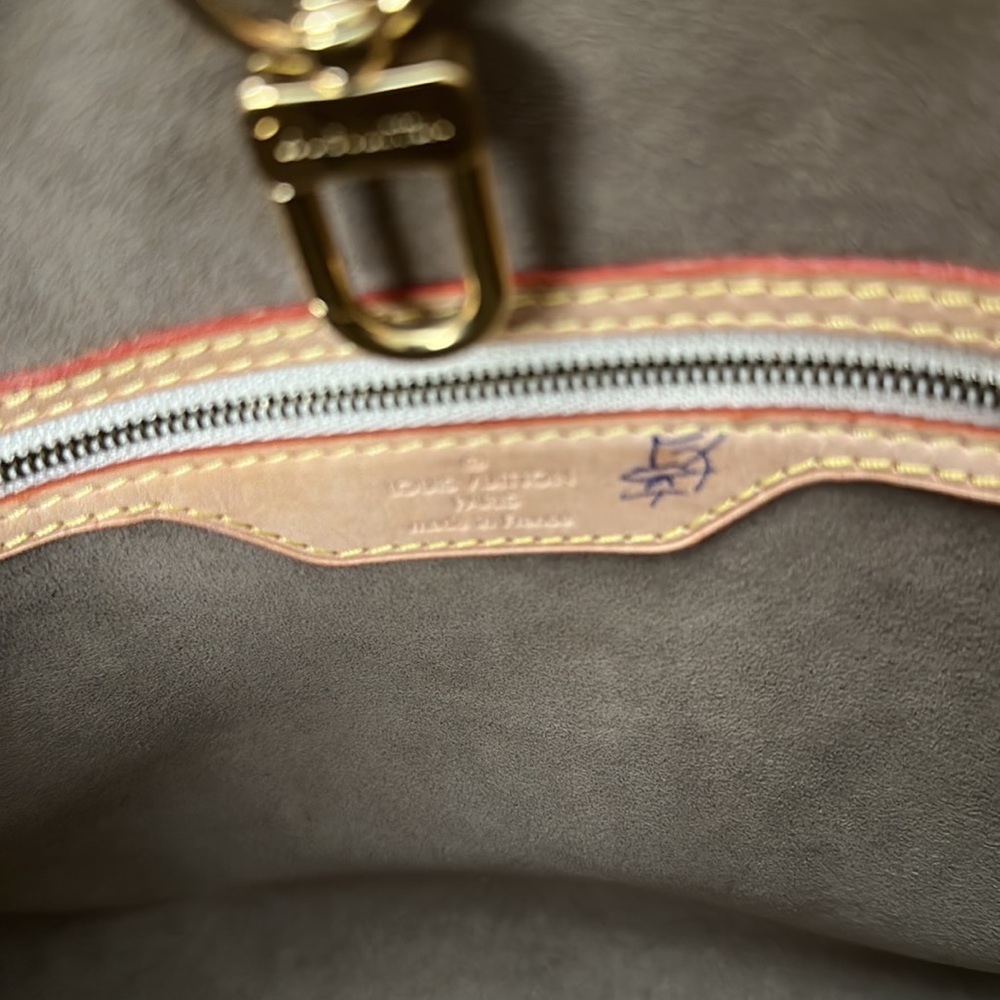 Authentic Aurelia Louis Vuitton Tote Murakami Edition - Picture 11 of 16